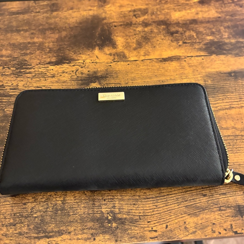 Kate Spade NWT Black Leather Wallet